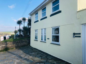 Bay House Lundy Port Isaac Apartment with Sea Views